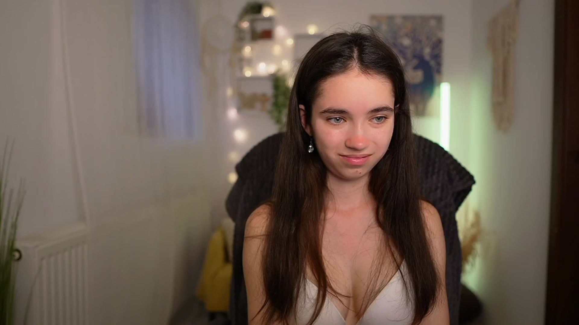 Gallery image thumbnail from Gia_Paige18's myfreecams stream on, 05/02/2024, 11:32 image 17 of 20