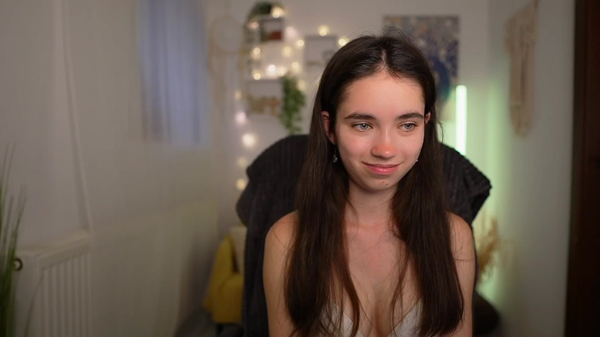 Gallery image thumbnail from Gia_Paige18's myfreecams stream on, 05/02/2024, 11:58 image 9 of 20