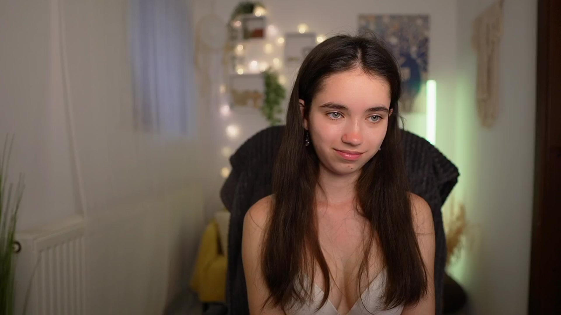 Gallery image thumbnail from Gia_Paige18's myfreecams stream on, 05/02/2024, 11:58 image 11 of 20