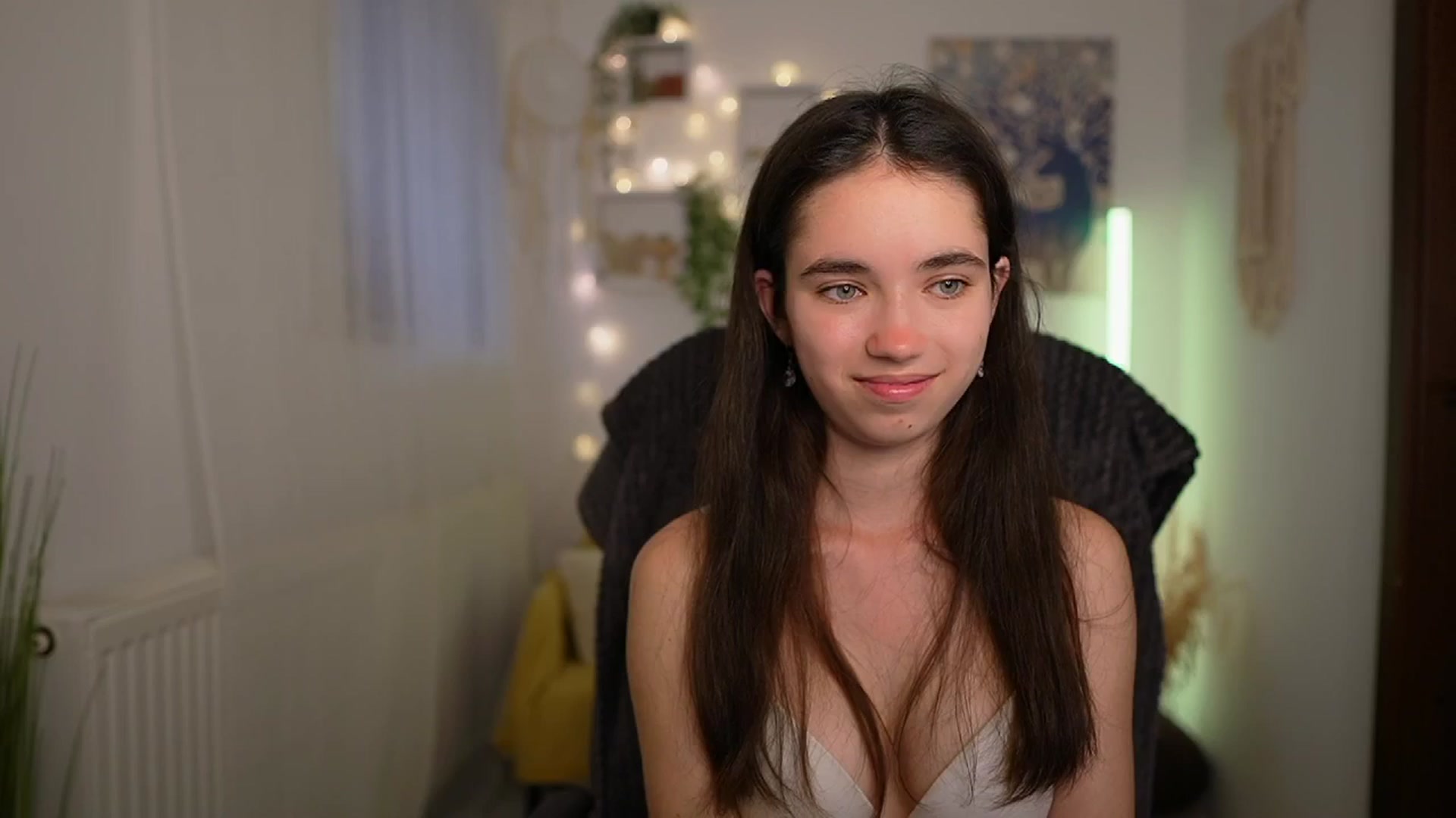 Gallery image thumbnail from Gia_Paige18's myfreecams stream on, 05/02/2024, 11:58 image 17 of 20