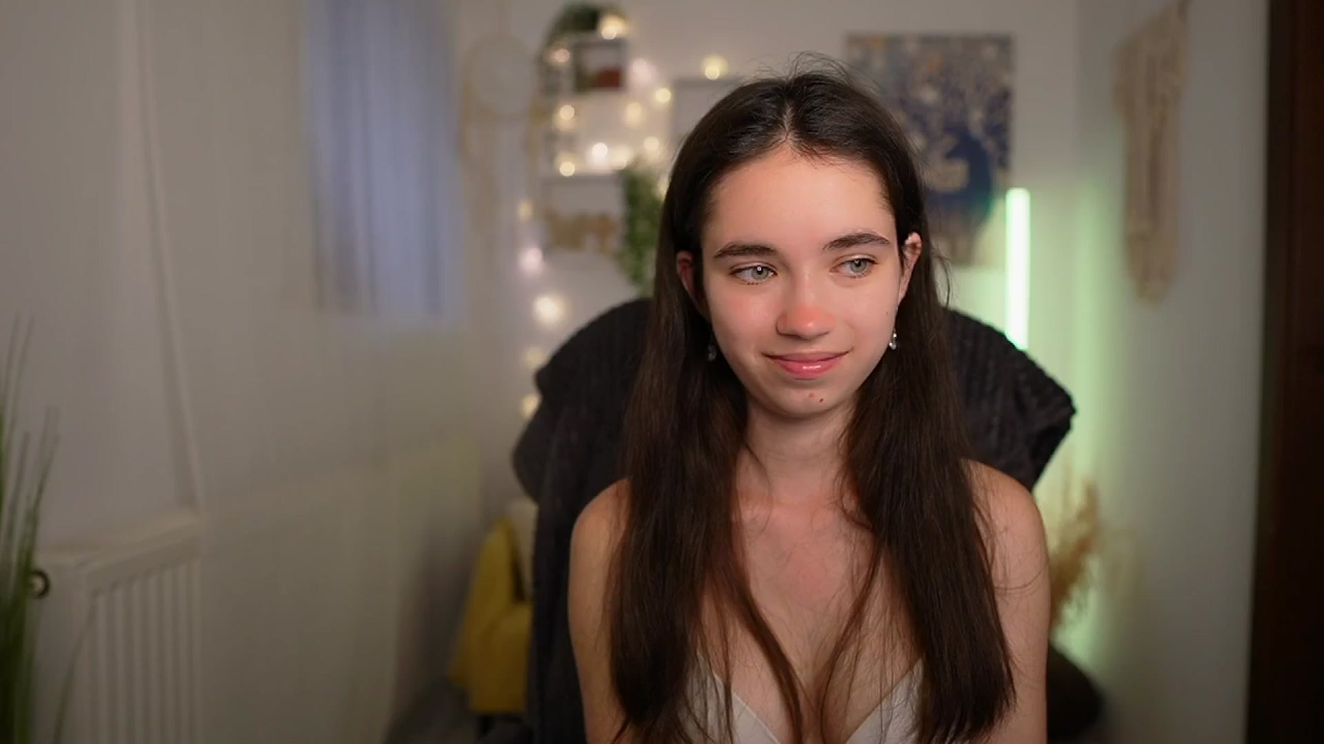 Gallery image thumbnail from Gia_Paige18's myfreecams stream on, 05/02/2024, 11:58 image 19 of 20