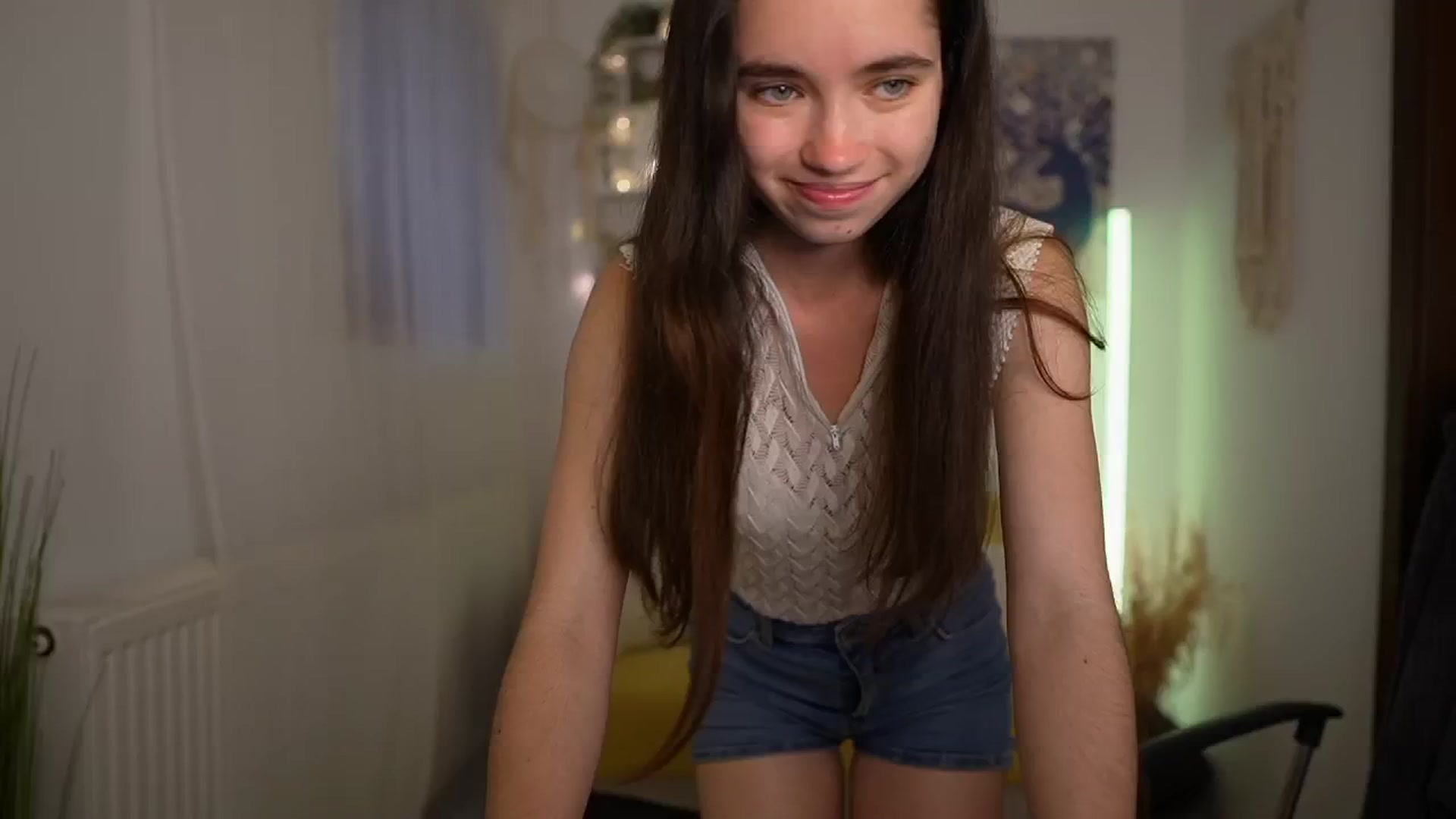 Gallery image thumbnail from Gia_Paige18's myfreecams stream on, 05/02/2024, 12:45 image 8 of 20