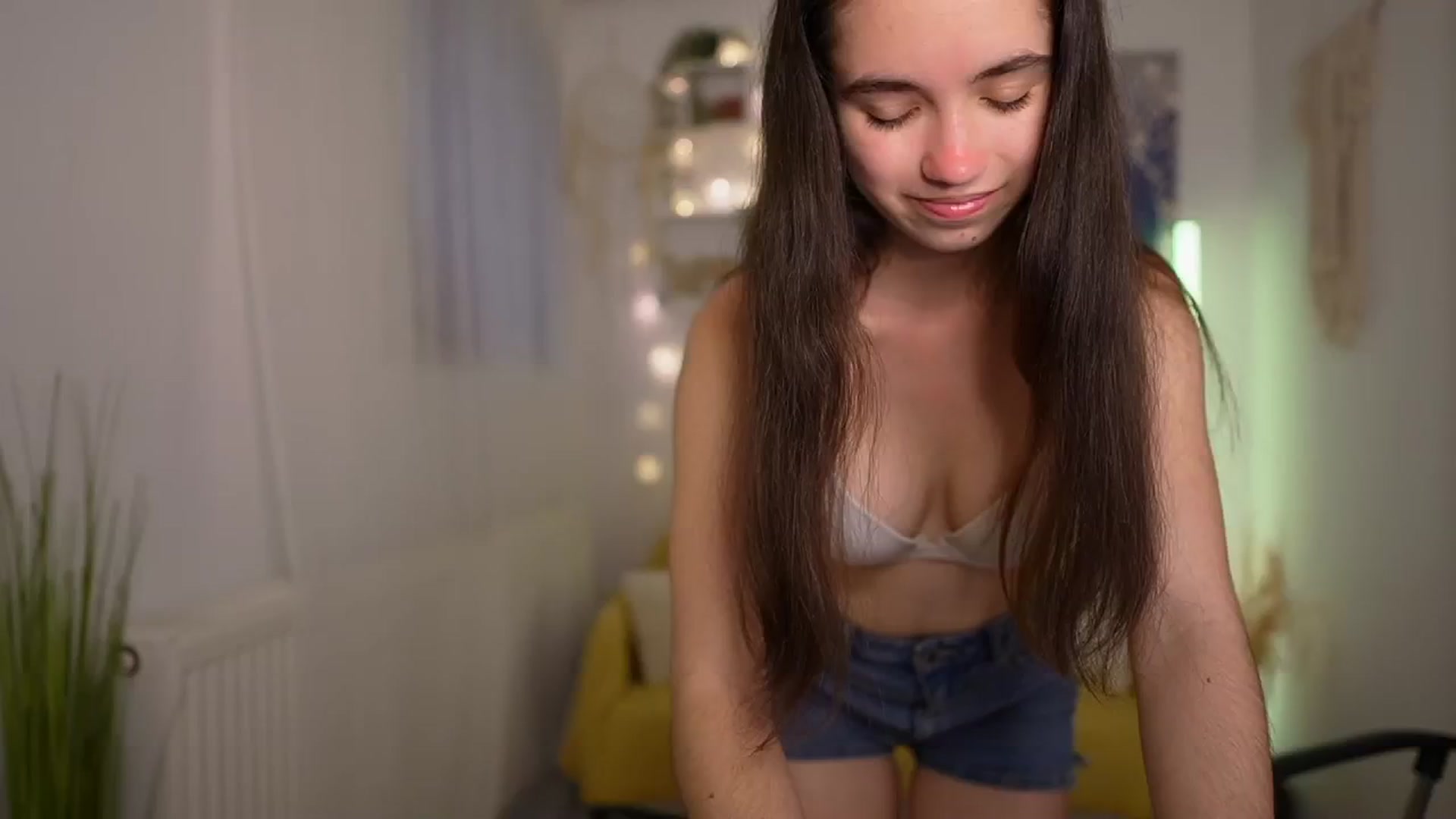 Gallery image thumbnail from Gia_Paige18's myfreecams stream on, 05/02/2024, 16:58 image 11 of 20