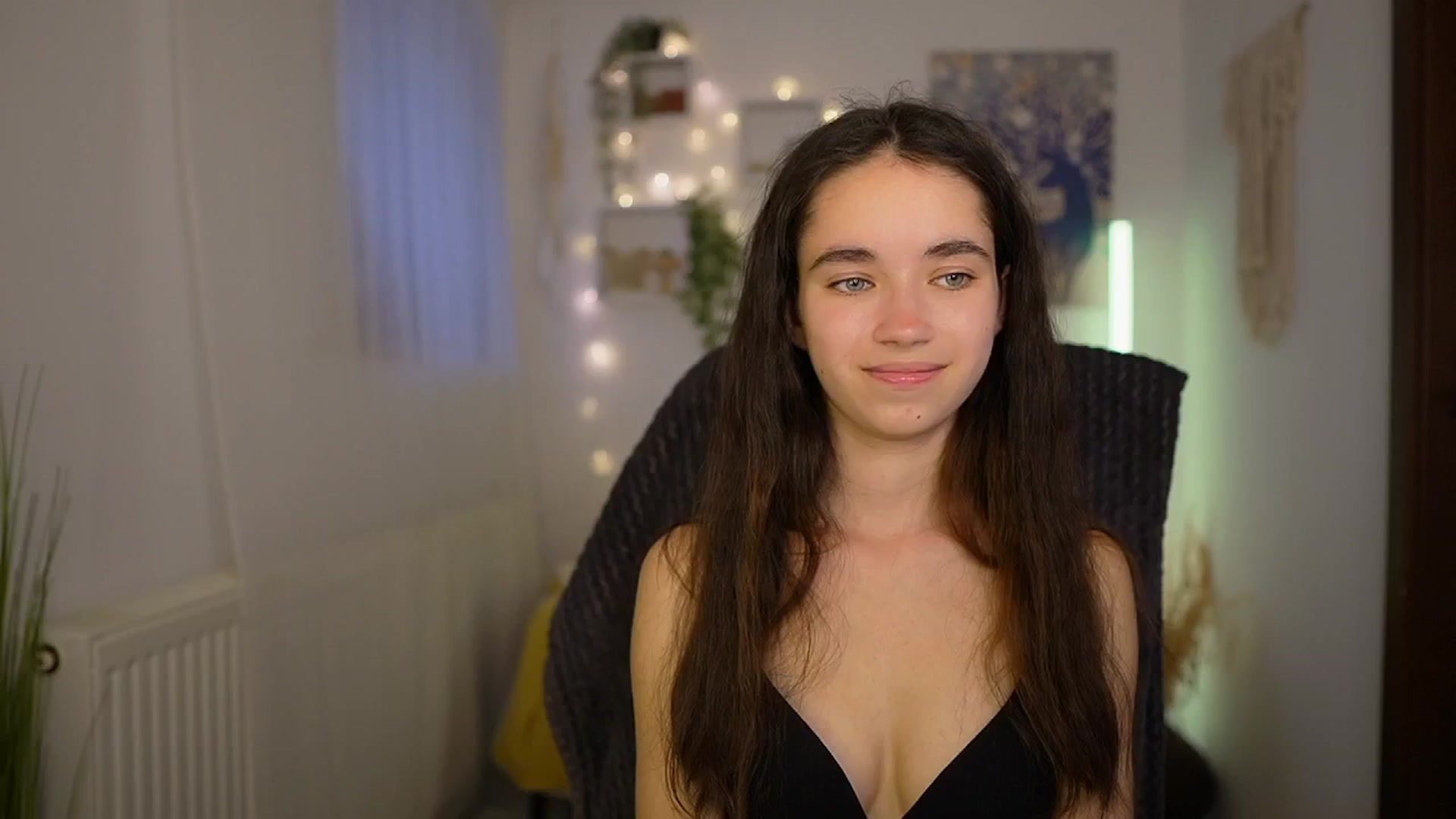 Gallery image thumbnail from Gia_Paige18's myfreecams stream on, 05/06/2024, 11:52 image 15 of 20