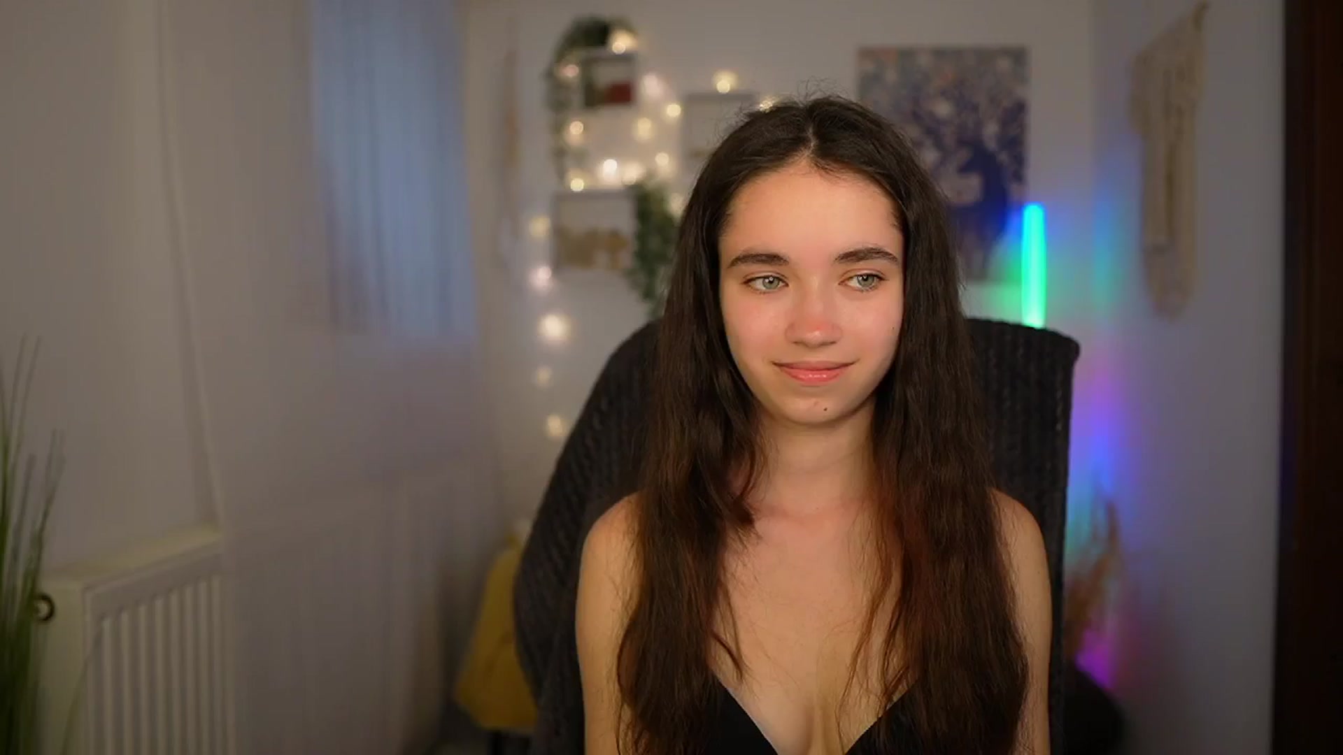 Gallery image thumbnail from Gia_Paige18's myfreecams stream on, 05/06/2024, 12:58 image 16 of 20