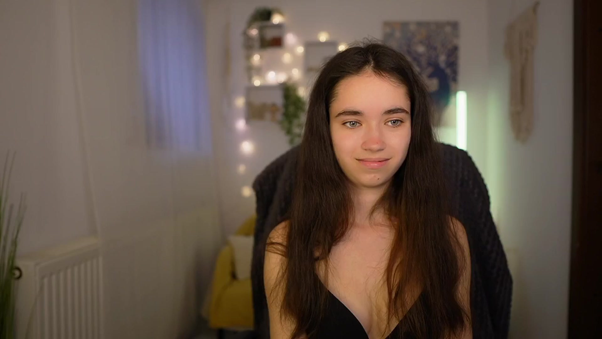 Gallery image thumbnail from Gia_Paige18's myfreecams stream on, 05/07/2024, 10:35 image 20 of 20