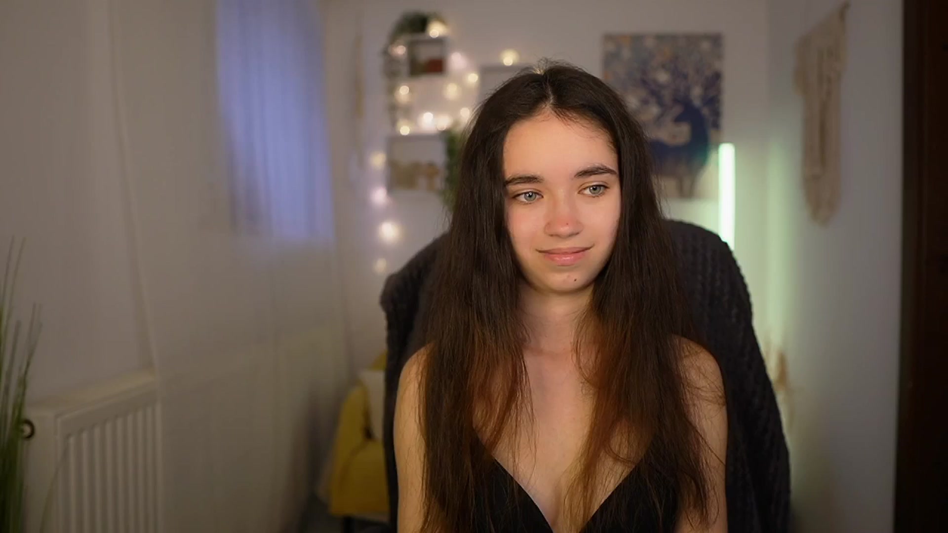 Gallery image thumbnail from Gia_Paige18's myfreecams stream on, 05/07/2024, 12:13 image 6 of 20