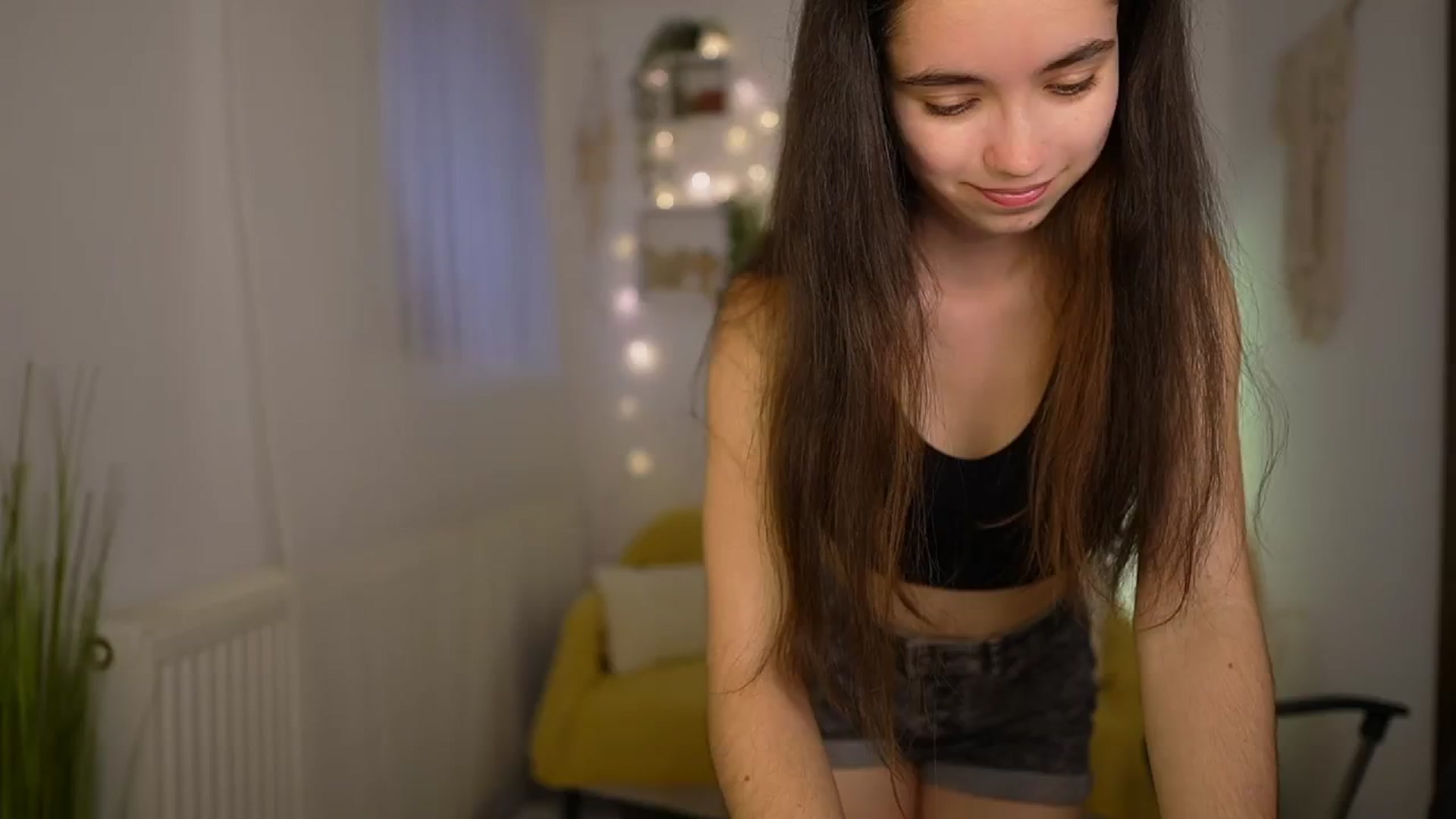 Gallery image thumbnail from Gia_Paige18's myfreecams stream on, 05/08/2024, 08:26 image 14 of 20
