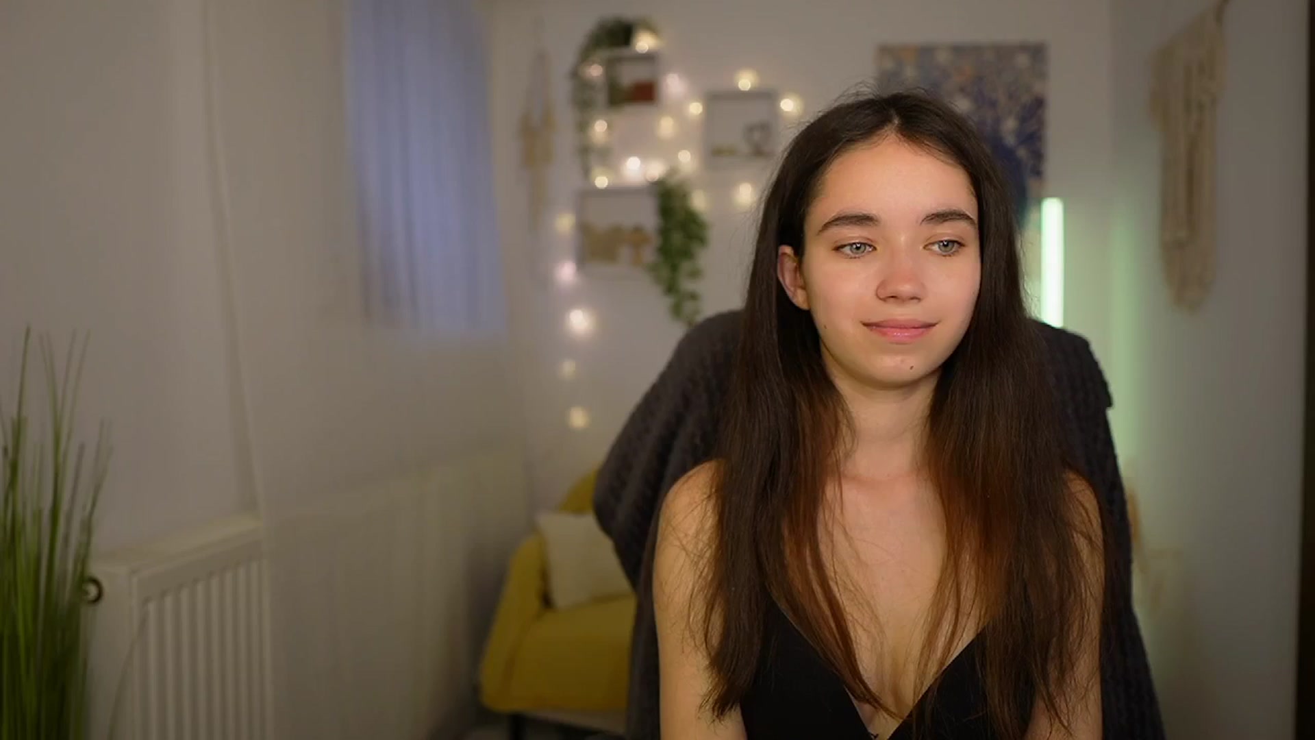Gallery image thumbnail from Gia_Paige18's myfreecams stream on, 05/08/2024, 11:12 image 20 of 20
