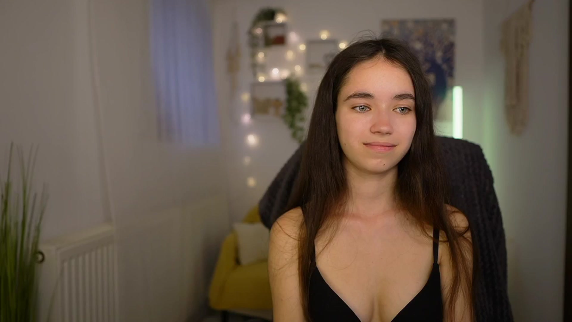 Gallery image thumbnail from Gia_Paige18's myfreecams stream on, 05/08/2024, 11:12 image 8 of 20