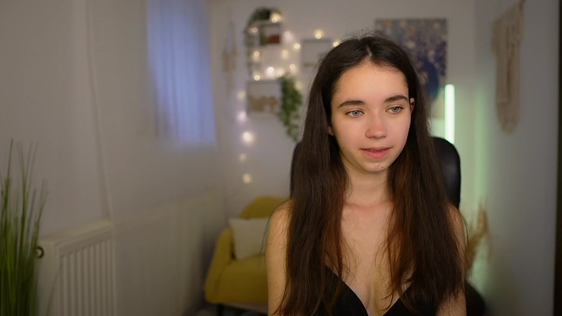 Gallery image thumbnail from Gia_Paige18's myfreecams stream on, 05/08/2024, 12:04 image 18 of 20