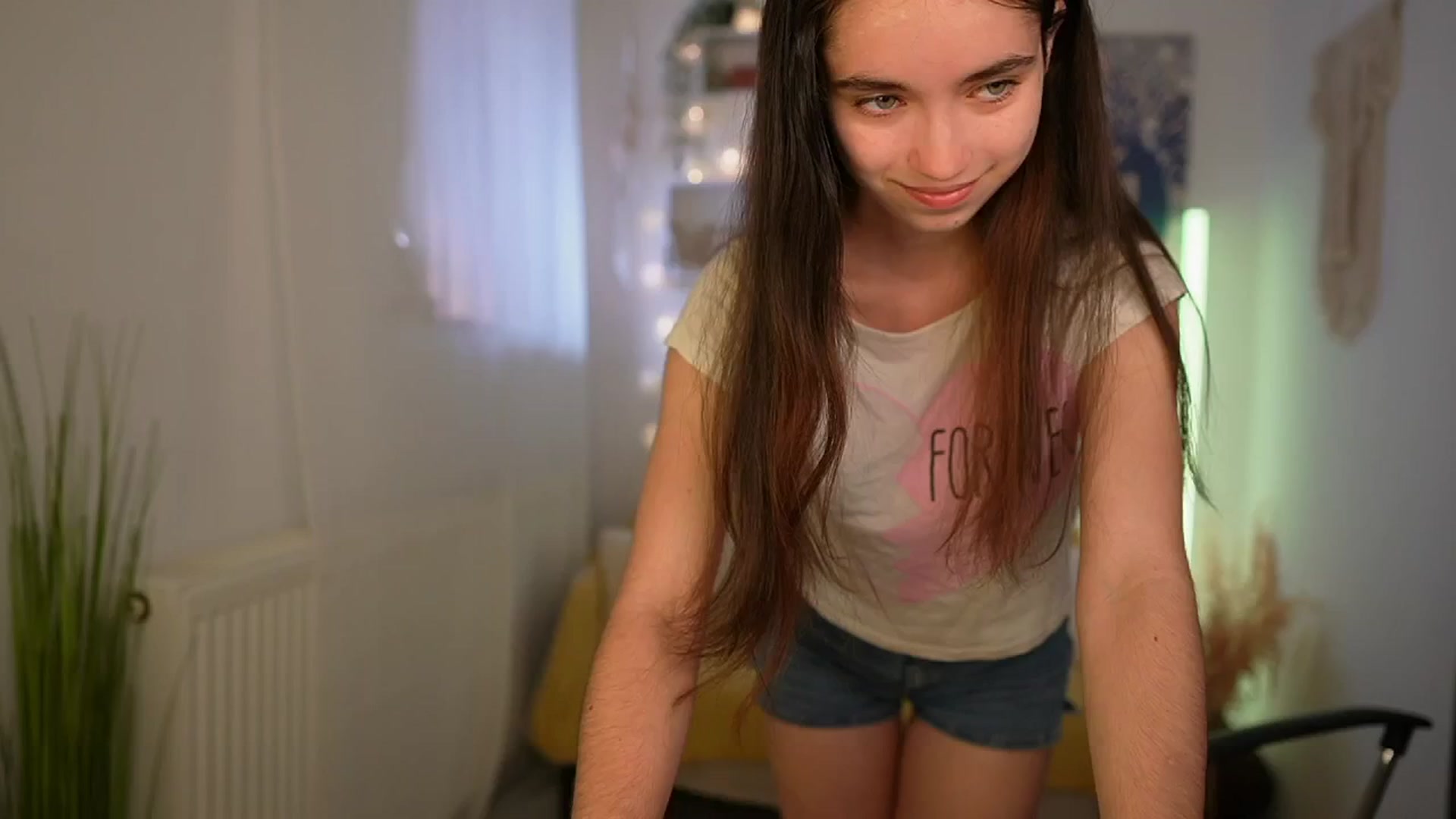 Gallery image thumbnail from Gia_Paige18's myfreecams stream on, 05/12/2024, 14:48 image 6 of 20
