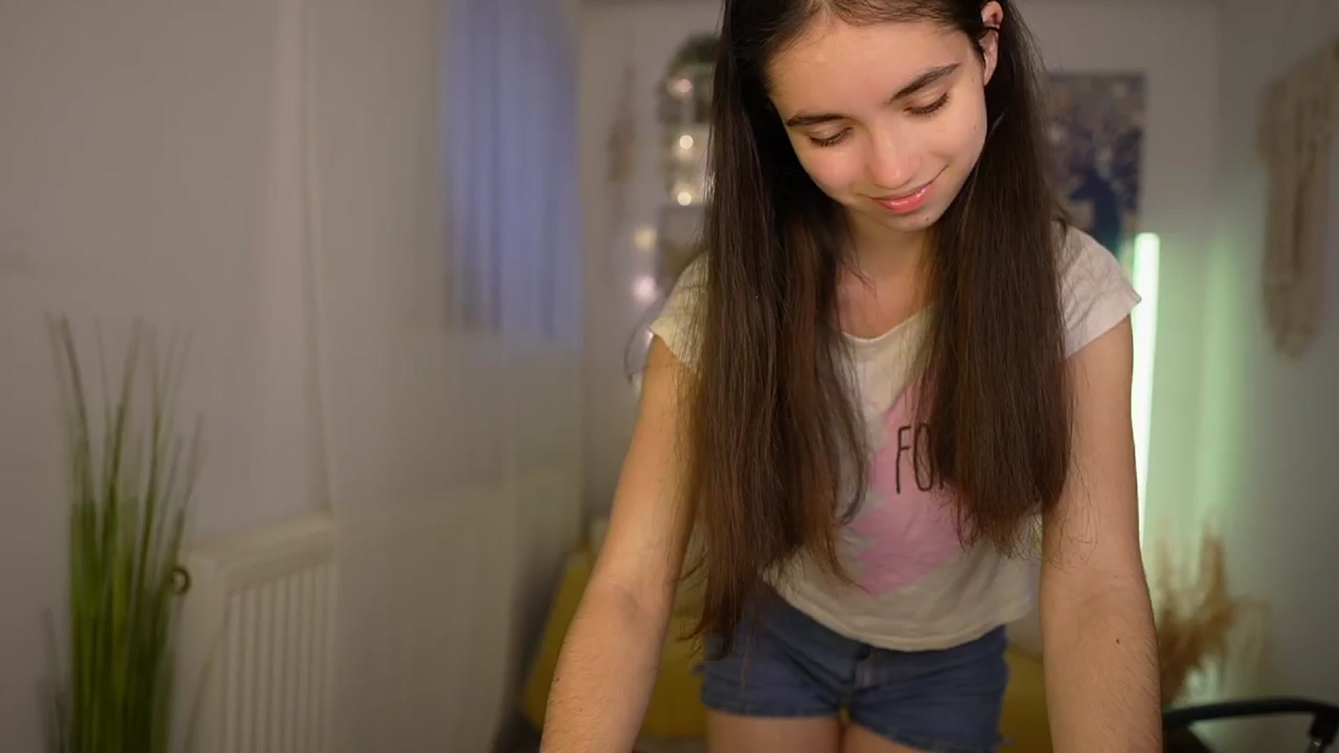 Gallery image thumbnail from Gia_Paige18's myfreecams stream on, 05/12/2024, 16:39 image 19 of 20