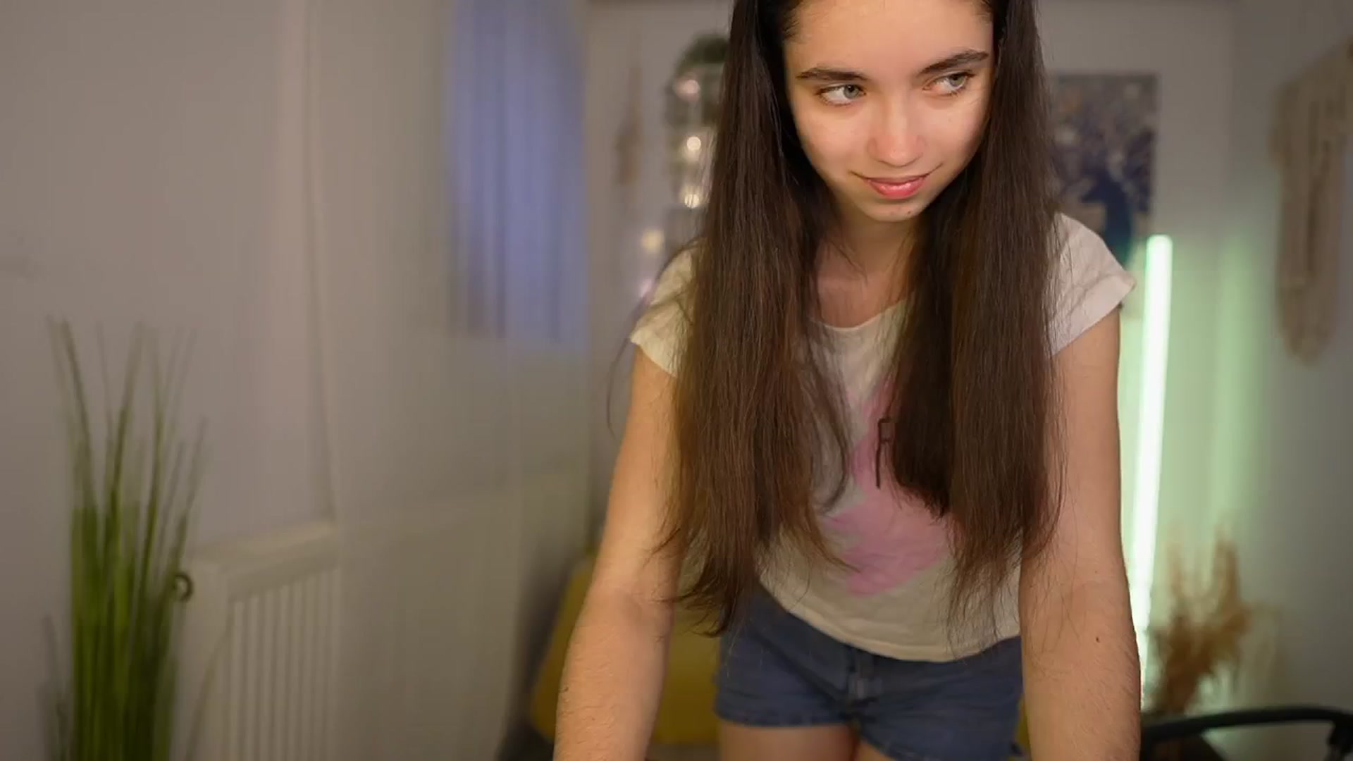 Gallery image thumbnail from Gia_Paige18's myfreecams stream on, 05/12/2024, 16:39 image 18 of 20