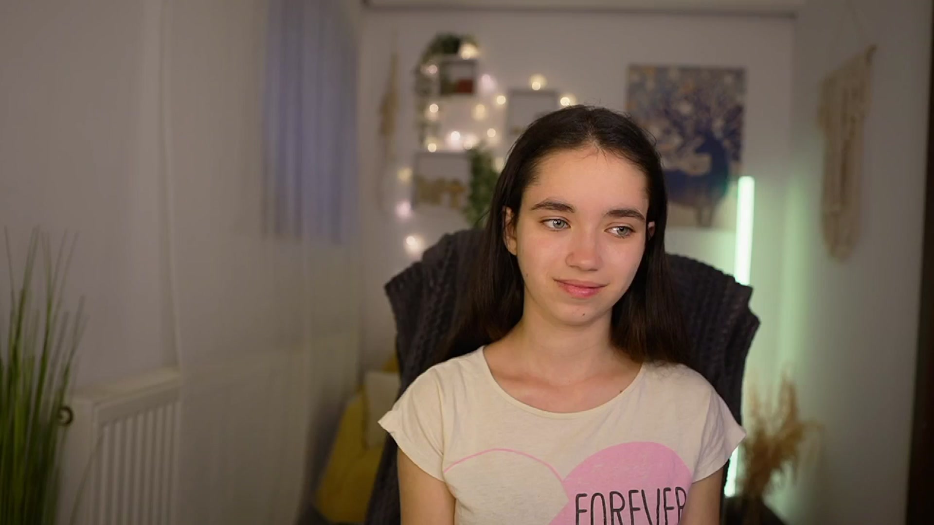 Gallery image thumbnail from Gia_Paige18's myfreecams stream on, 05/12/2024, 17:55 image 4 of 20