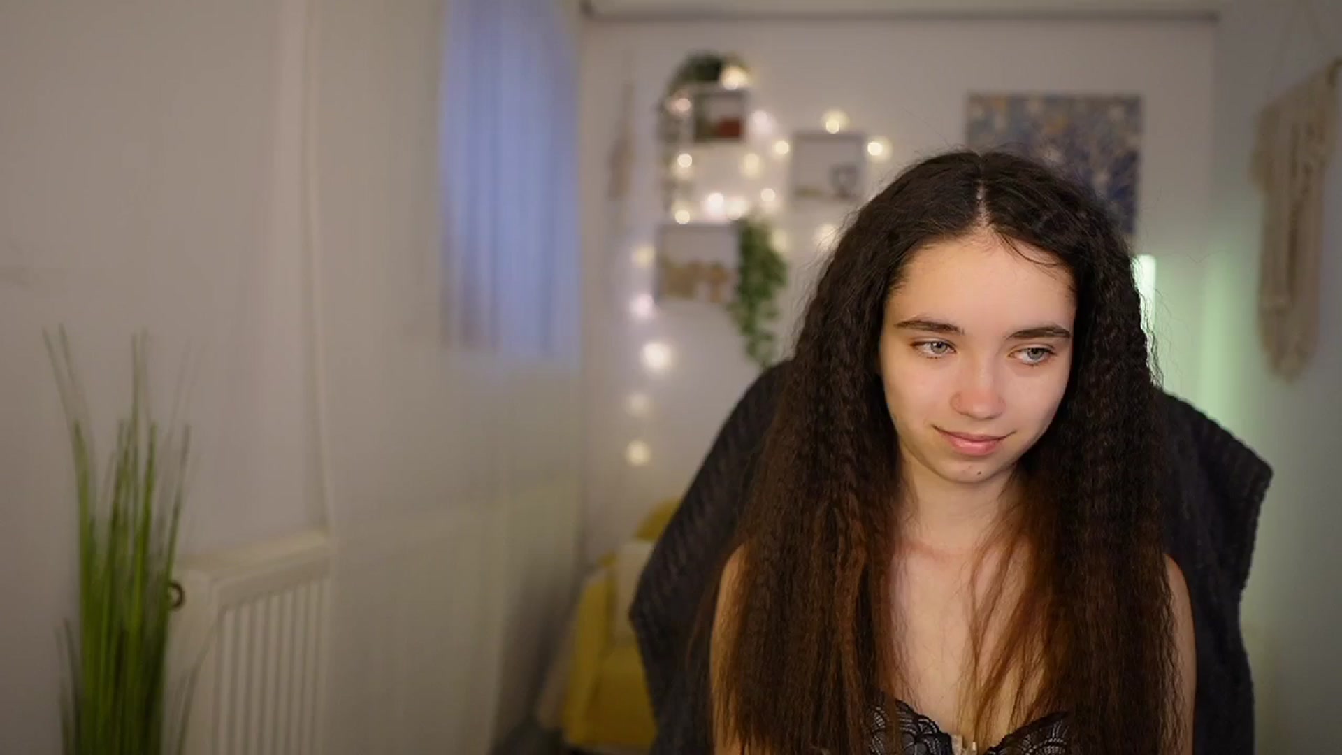Gallery image thumbnail from Gia_Paige18's myfreecams stream on, 05/13/2024, 09:02 image 9 of 20
