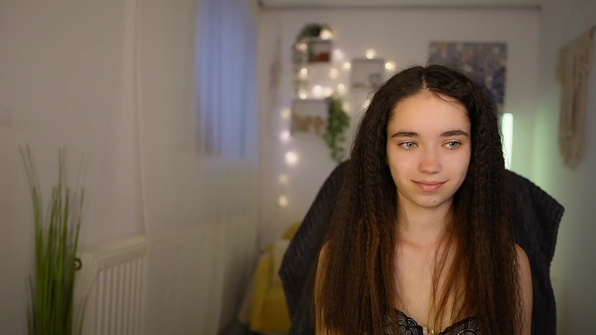 Gallery image thumbnail from Gia_Paige18's myfreecams stream on, 05/13/2024, 09:02 image 10 of 20