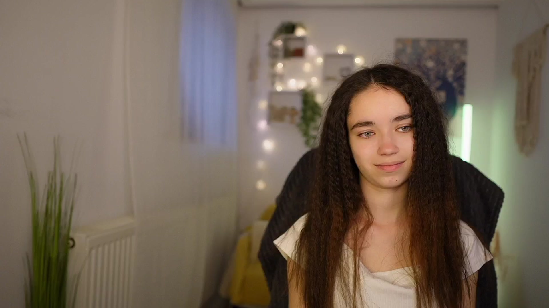 Gallery image thumbnail from Gia_Paige18's myfreecams stream on, 05/13/2024, 10:02 image 2 of 20