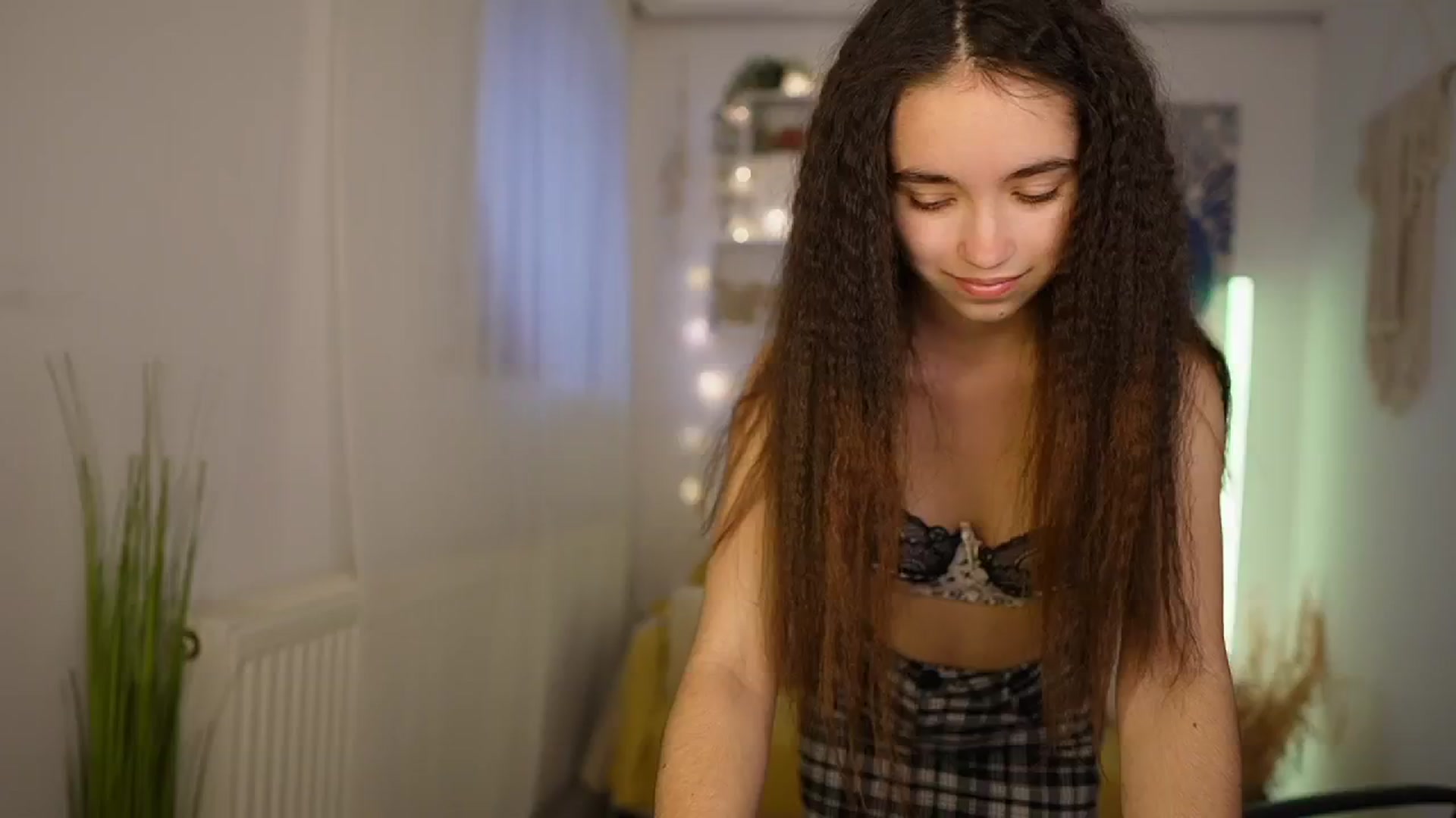 Gallery image thumbnail from Gia_Paige18's myfreecams stream on, 05/13/2024, 11:35 image 12 of 20