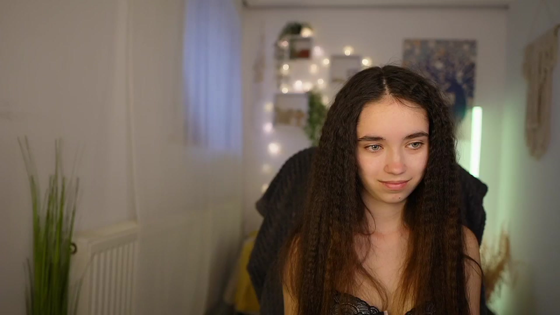 Gallery image thumbnail from Gia_Paige18's myfreecams stream on, 05/13/2024, 11:35 image 16 of 20