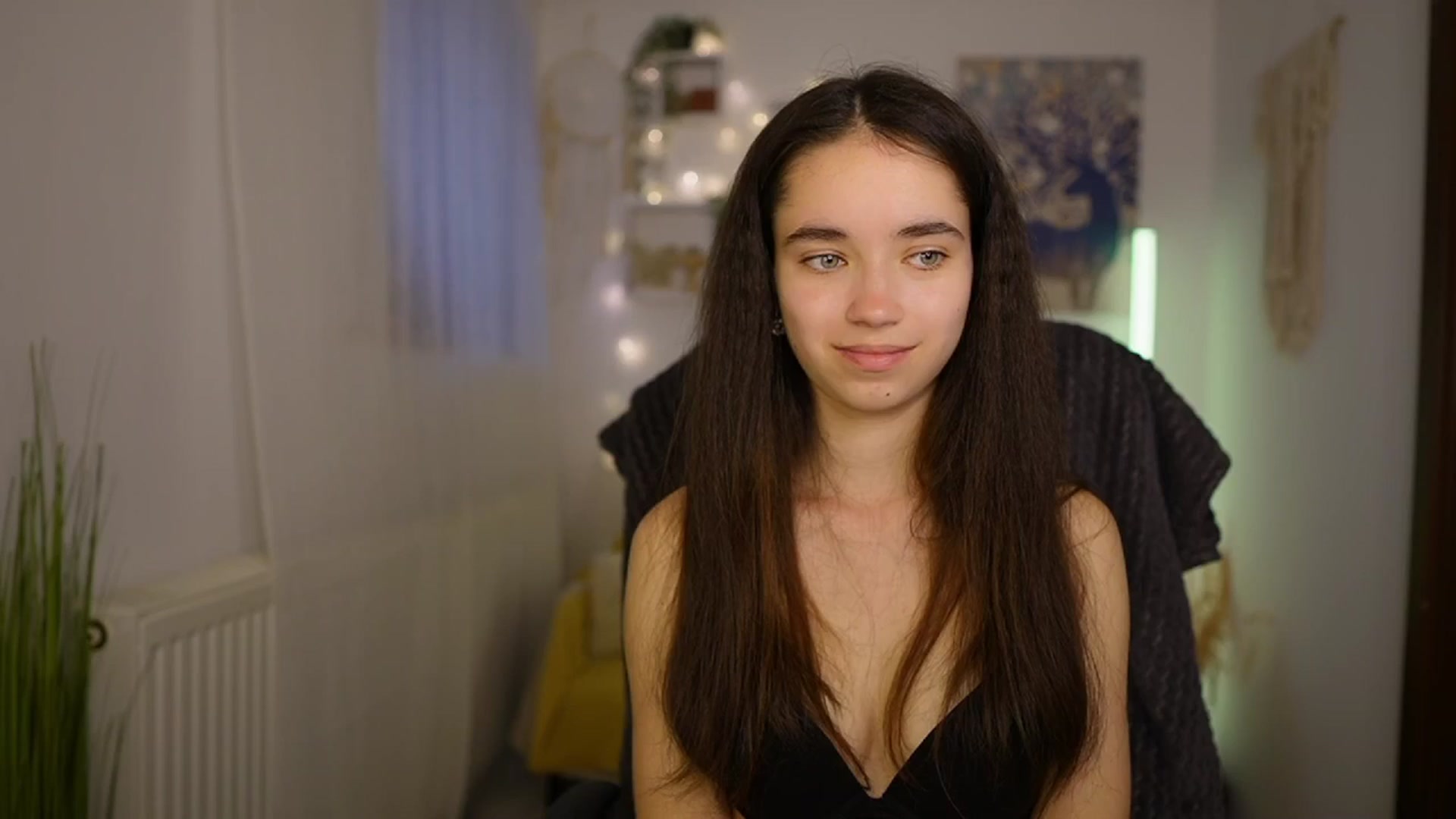 Gallery image thumbnail from Gia_Paige18's myfreecams stream on, 05/14/2024, 11:09 image 14 of 20