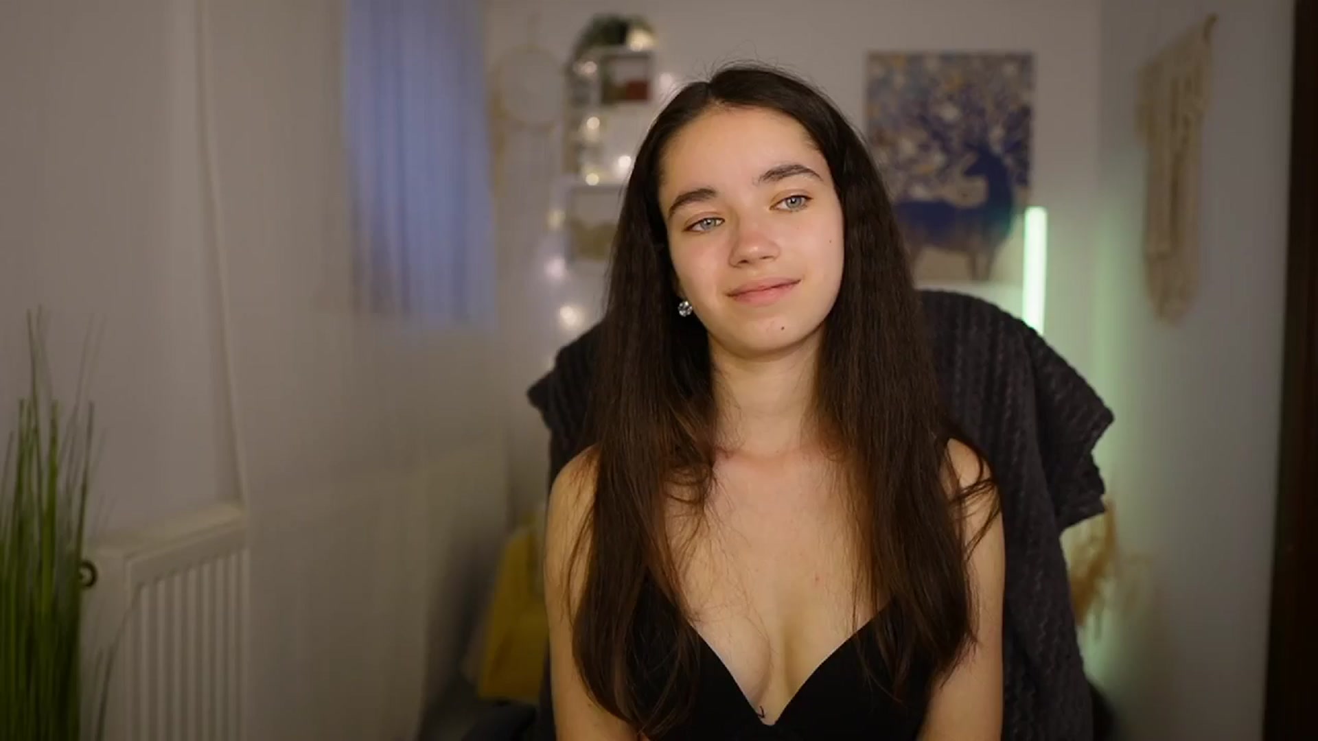 Gallery image thumbnail from Gia_Paige18's myfreecams stream on, 05/14/2024, 11:25 image 4 of 20