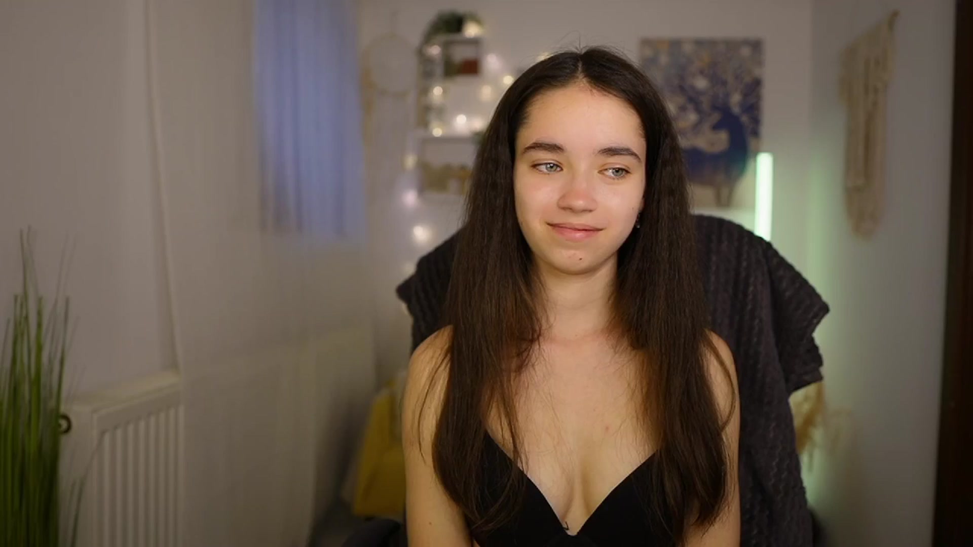 Gallery image thumbnail from Gia_Paige18's myfreecams stream on, 05/14/2024, 11:25 image 14 of 20