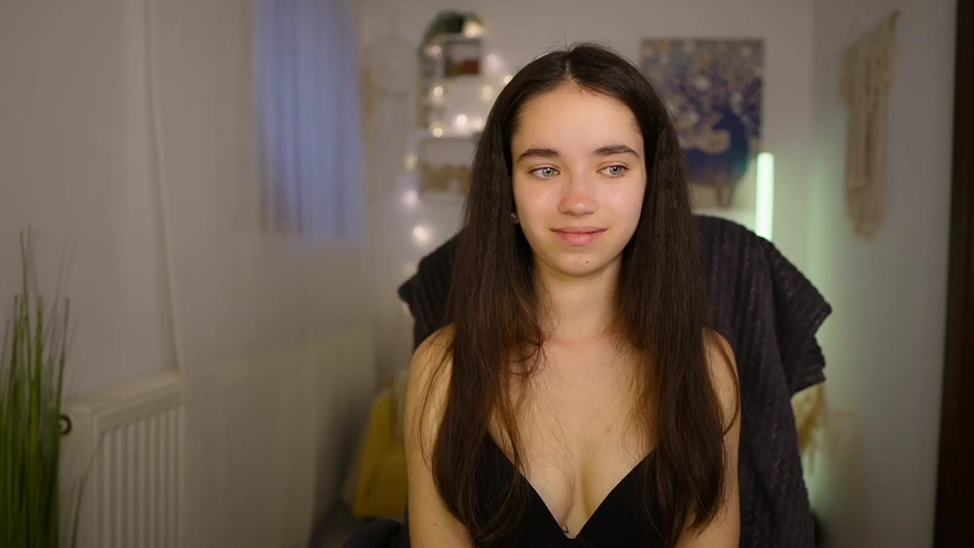 Gallery image thumbnail from Gia_Paige18's myfreecams stream on, 05/14/2024, 11:25 image 19 of 20