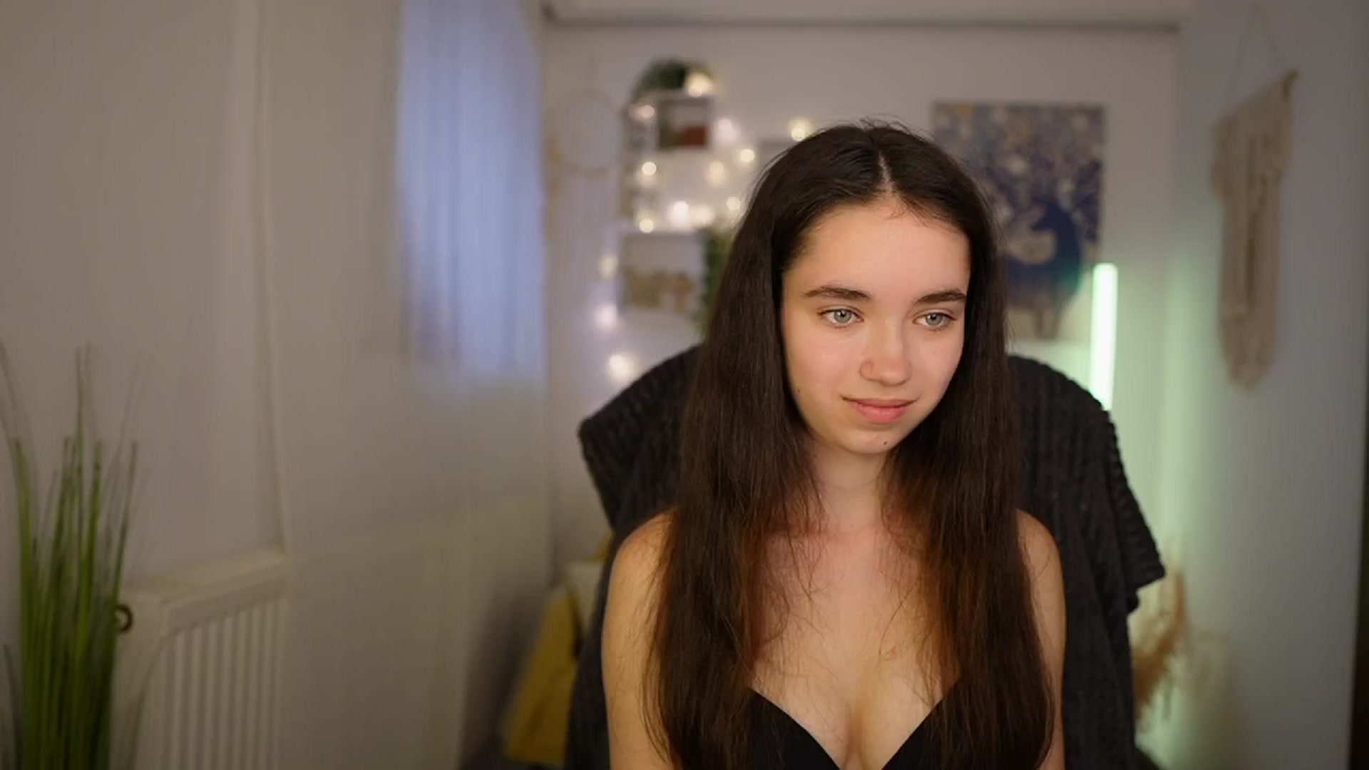 Gallery image thumbnail from Gia_Paige18's myfreecams stream on, 05/15/2024, 11:52 image 15 of 20