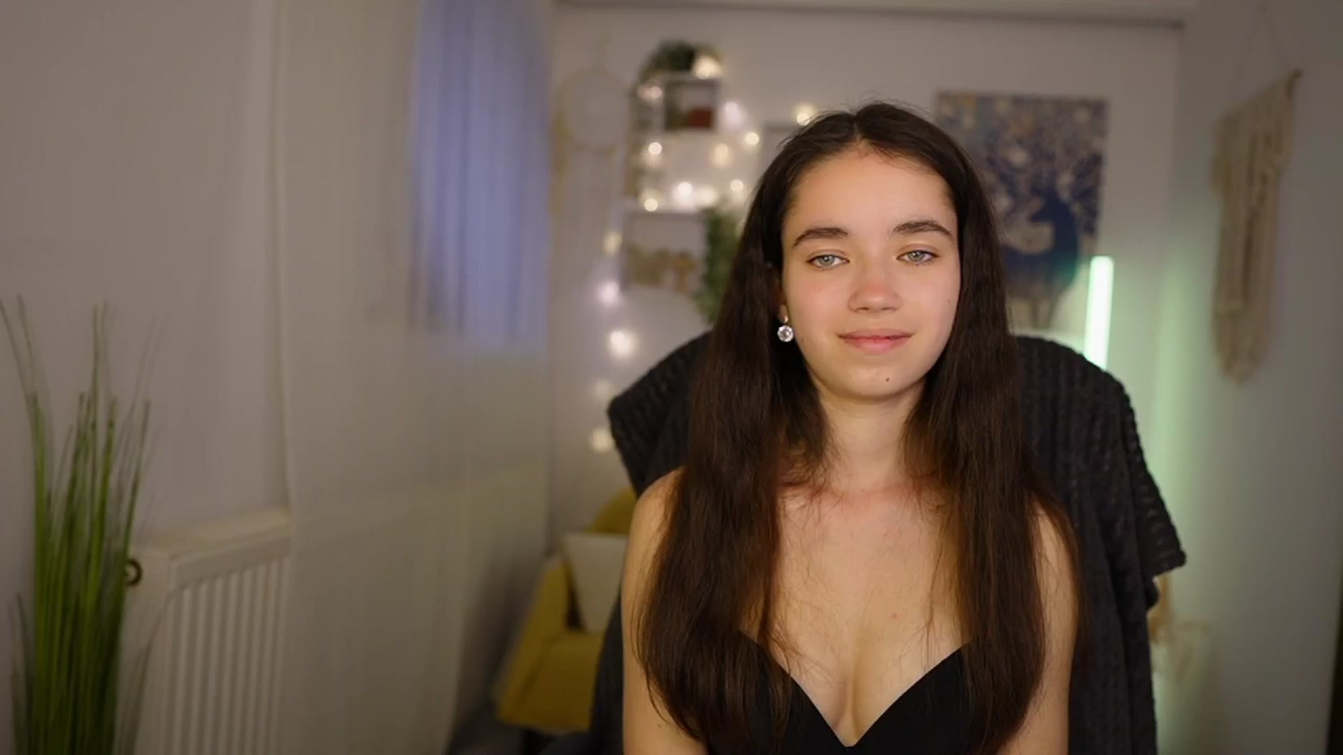Gallery image thumbnail from Gia_Paige18's myfreecams stream on, 05/15/2024, 12:45 image 16 of 20