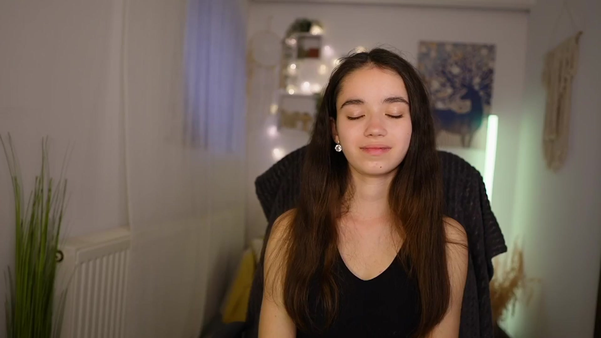 Gallery image thumbnail from Gia_Paige18's myfreecams stream on, 05/15/2024, 13:06 image 19 of 20