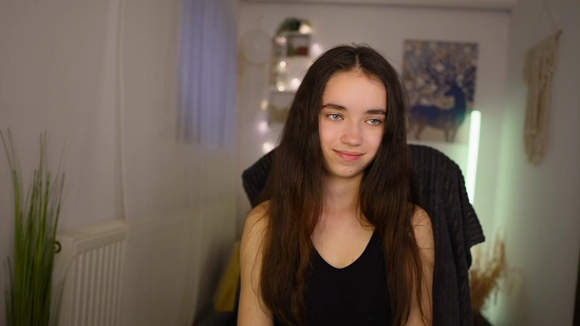 Gallery image thumbnail from Gia_Paige18's myfreecams stream on, 05/15/2024, 13:06 image 6 of 20