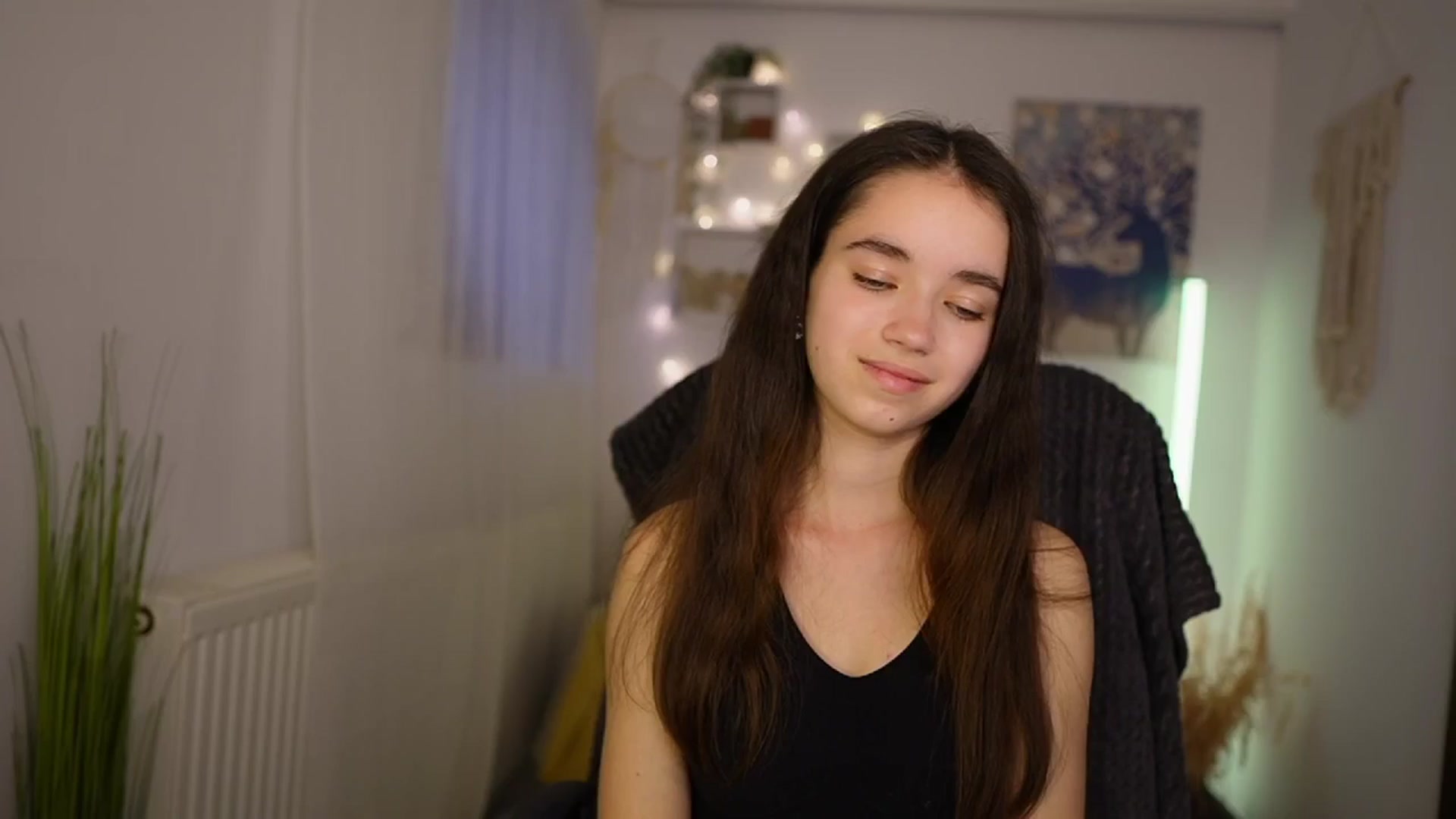 Gallery image thumbnail from Gia_Paige18's myfreecams stream on, 05/15/2024, 13:06 image 16 of 20