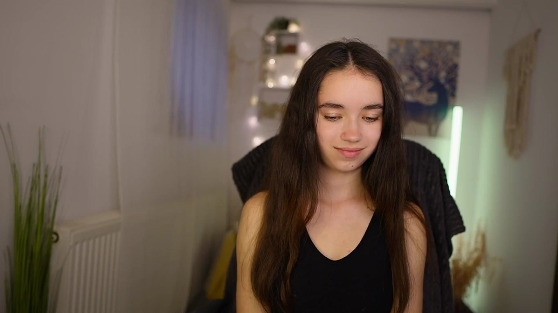 Gallery image thumbnail from Gia_Paige18's myfreecams stream on, 05/15/2024, 13:06 image 1 of 20