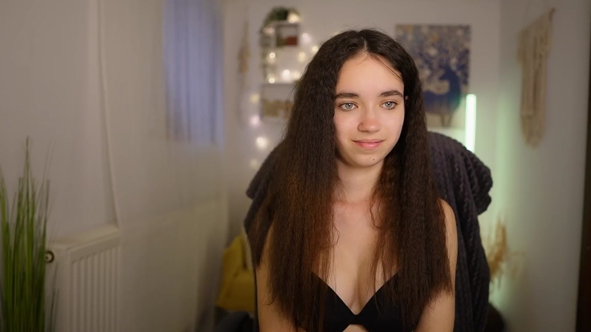 Gallery image thumbnail from Gia_Paige18's myfreecams stream on, 05/17/2024, 12:32 image 10 of 20