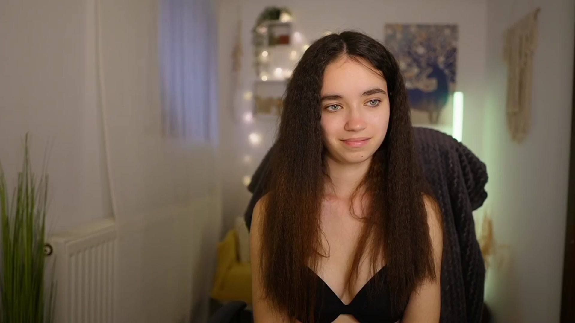 Gallery image thumbnail from Gia_Paige18's myfreecams stream on, 05/17/2024, 12:32 image 19 of 20