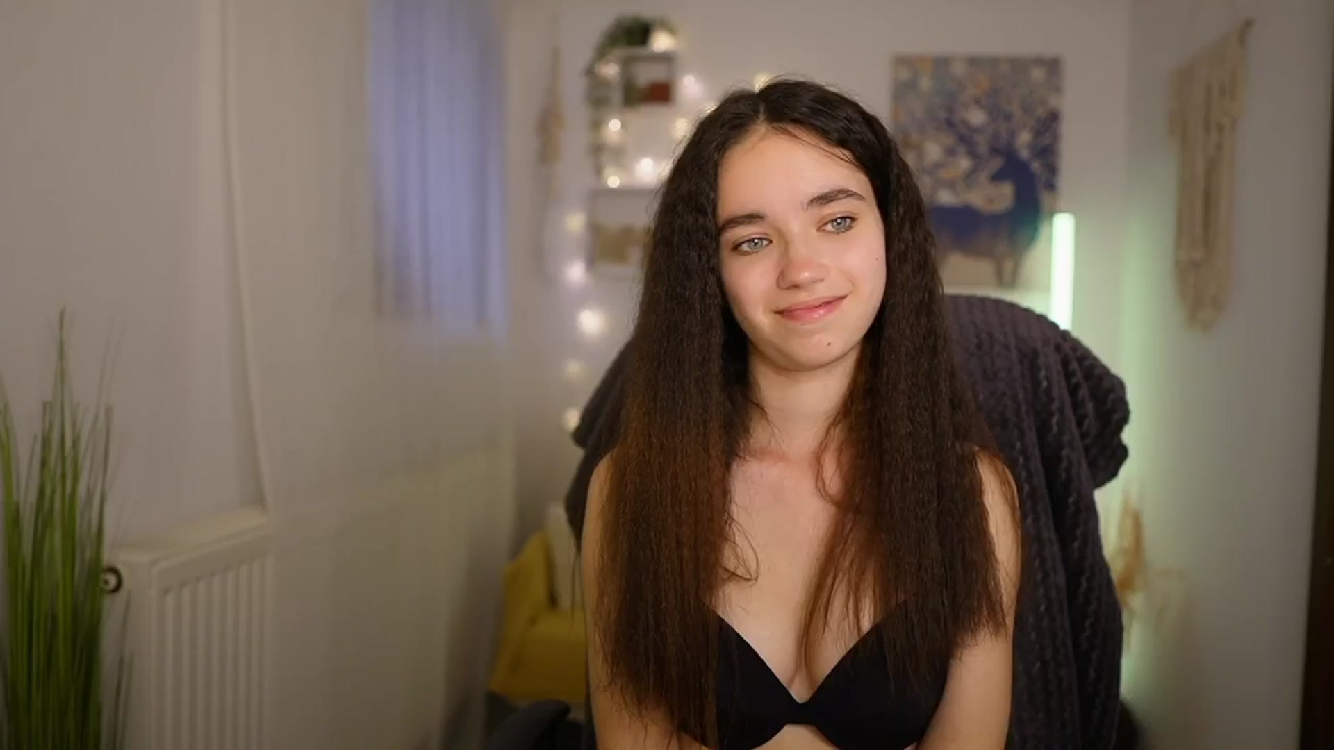 Gallery image thumbnail from Gia_Paige18's myfreecams stream on, 05/17/2024, 12:32 image 16 of 20