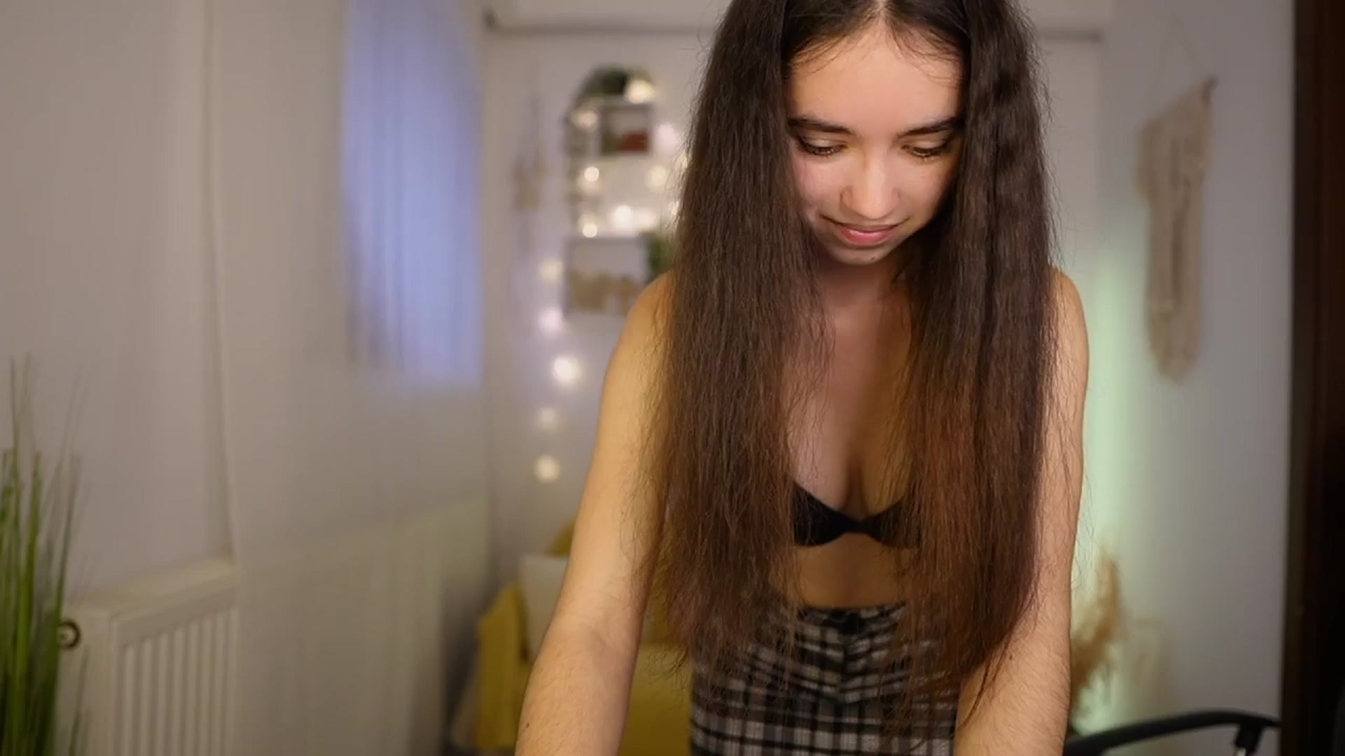 Gallery image thumbnail from Gia_Paige18's myfreecams stream on, 05/19/2024, 09:30 image 20 of 20