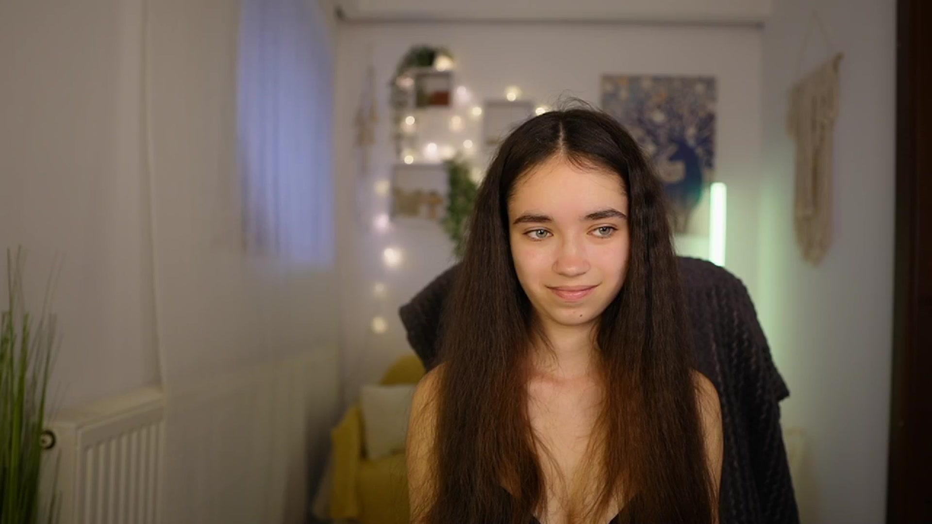 Gallery image thumbnail from Gia_Paige18's myfreecams stream on, 05/19/2024, 09:30 image 16 of 20