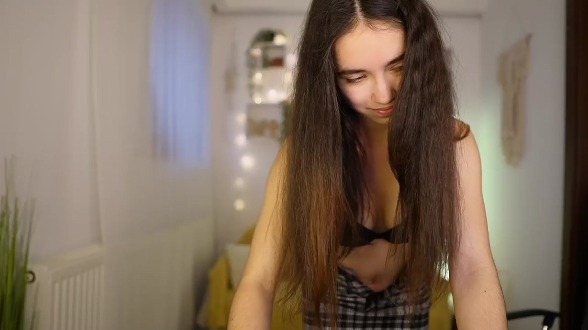 Gallery image thumbnail from Gia_Paige18's myfreecams stream on, 05/19/2024, 11:57 image 14 of 20