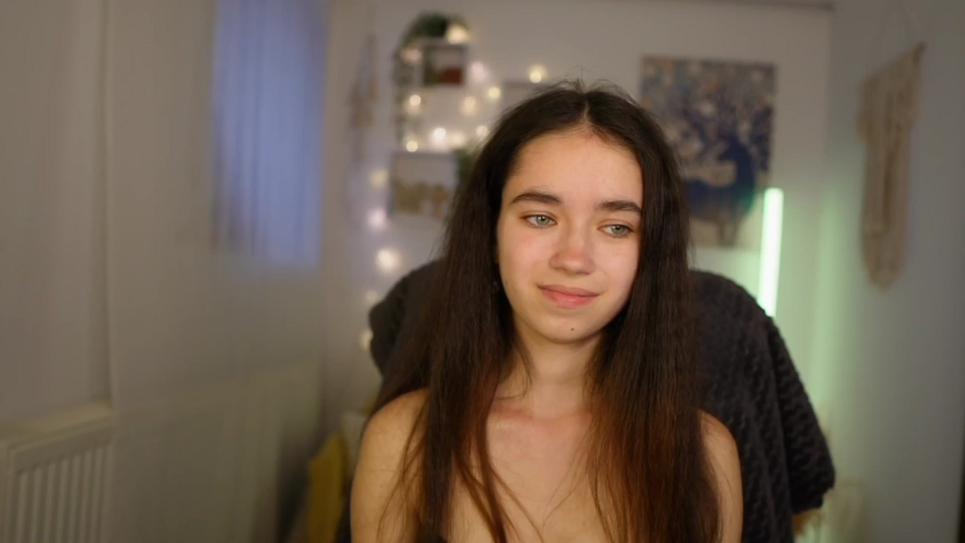 Gallery image thumbnail from Gia_Paige18's myfreecams stream on, 05/19/2024, 15:01 image 7 of 20