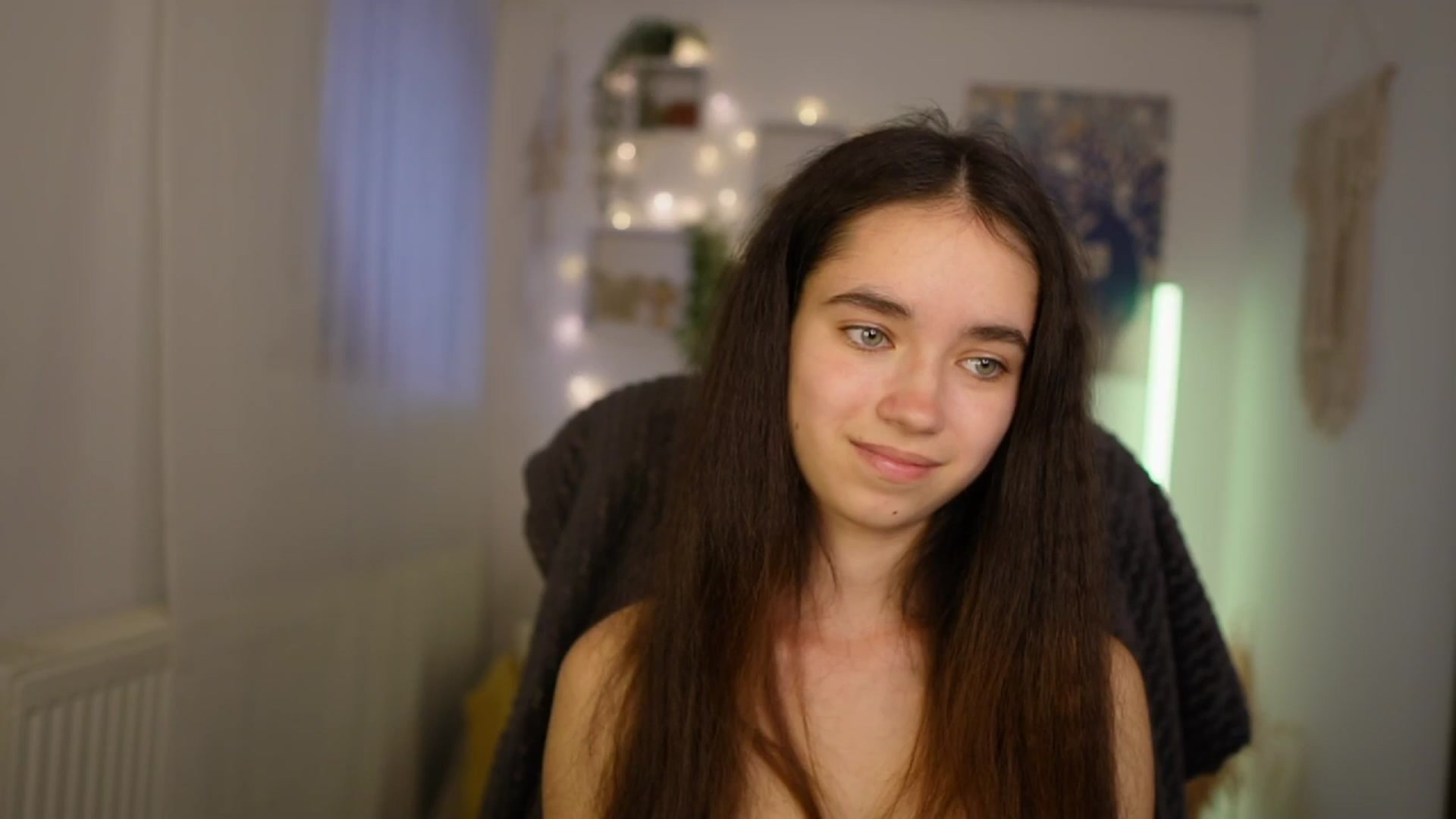 Gallery image thumbnail from Gia_Paige18's myfreecams stream on, 05/19/2024, 15:01 image 15 of 20