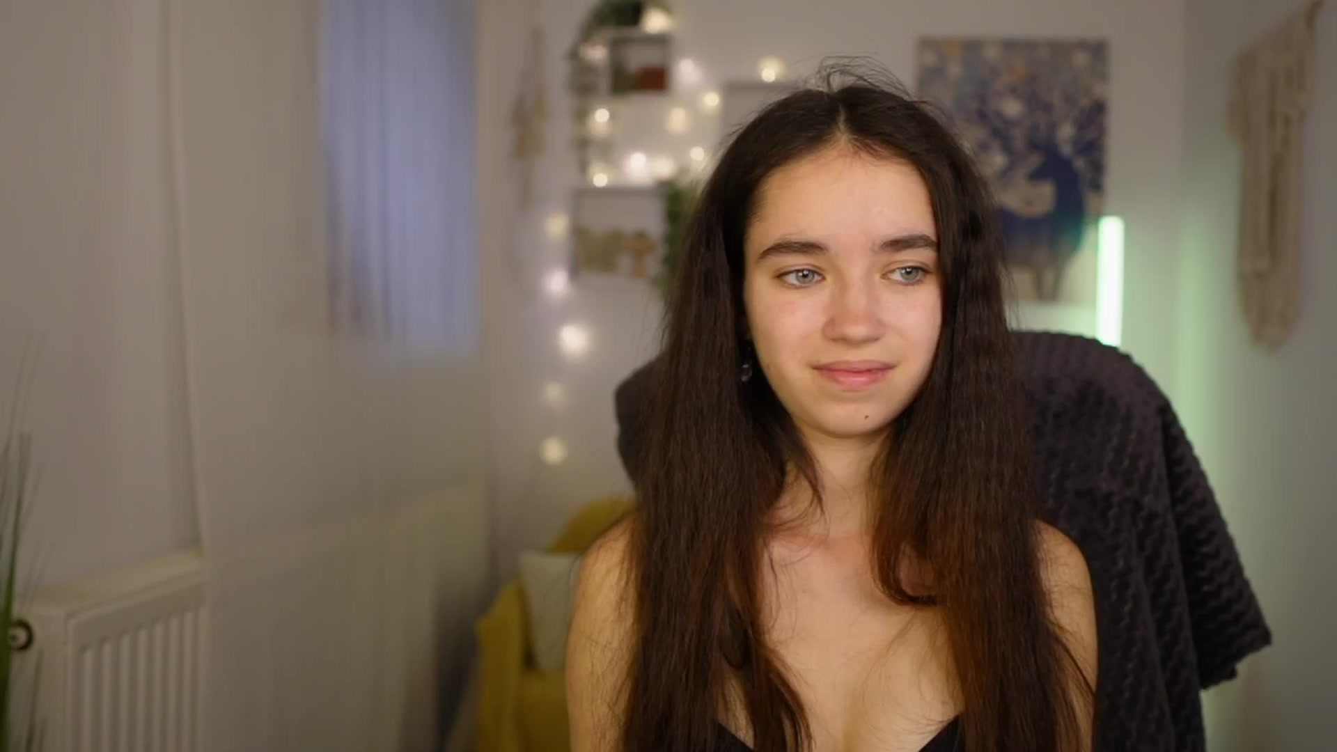 Gallery image thumbnail from Gia_Paige18's myfreecams stream on, 05/19/2024, 18:04 image 8 of 20