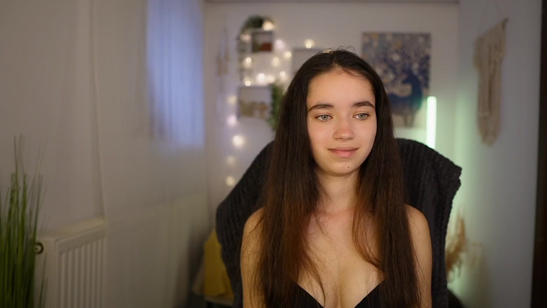 Gallery image thumbnail from Gia_Paige18's myfreecams stream on, 05/20/2024, 12:27 image 17 of 20