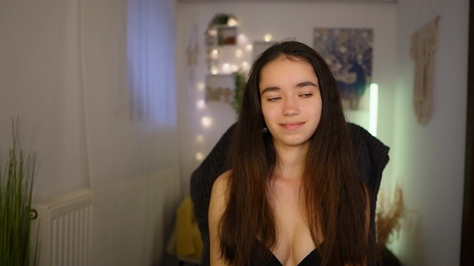 Gallery image thumbnail from Gia_Paige18's myfreecams stream on, 05/20/2024, 12:27 image 1 of 20