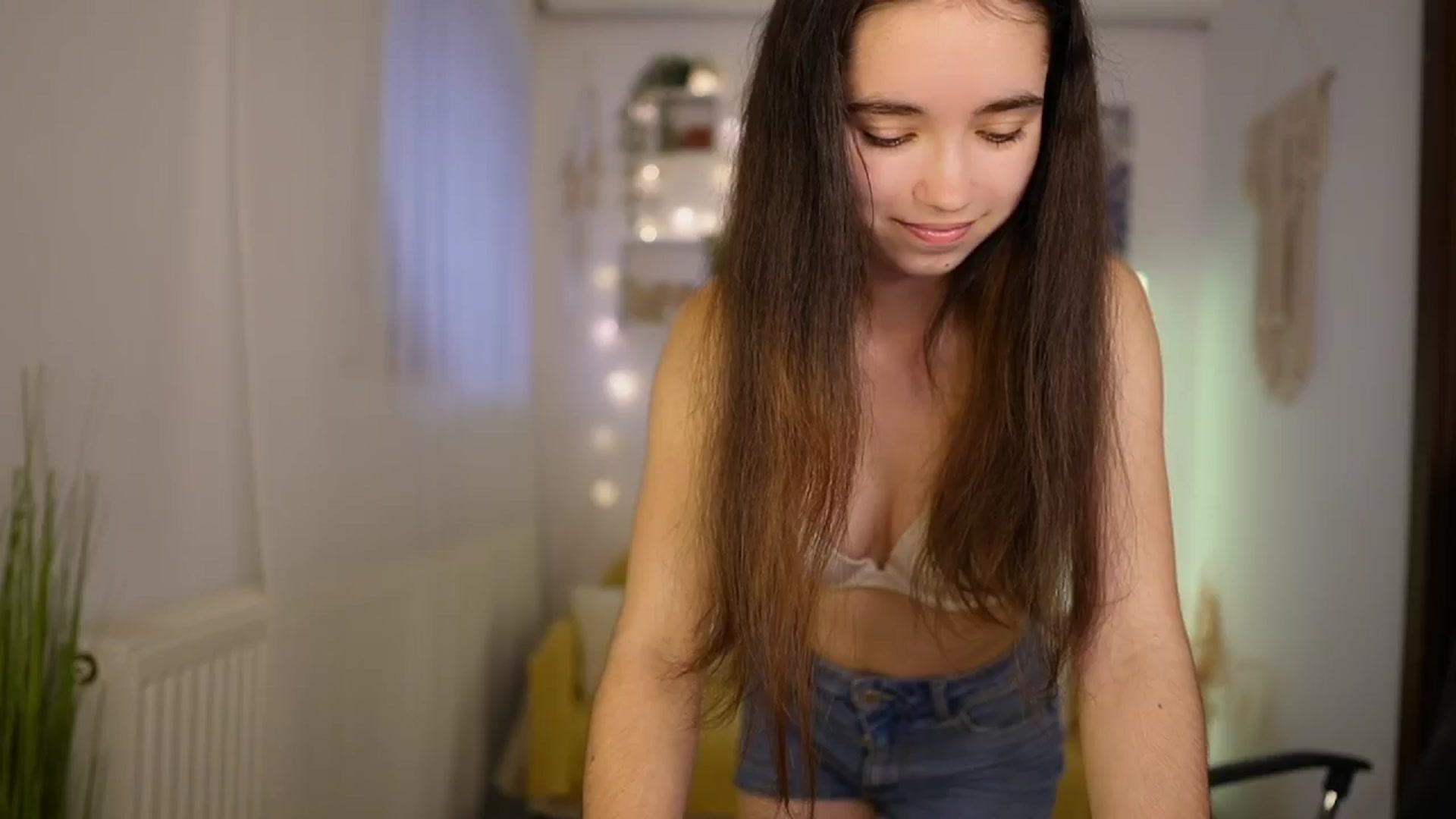 Gallery image thumbnail from Gia_Paige18's myfreecams stream on, 05/21/2024, 09:33 image 15 of 20