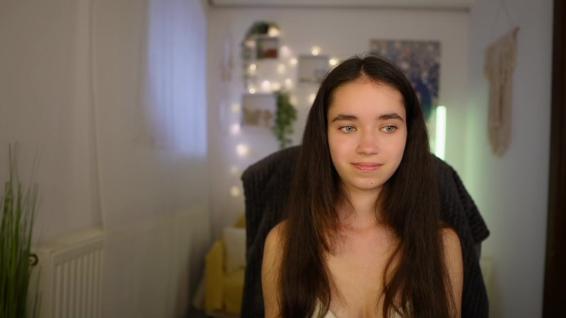 Gallery image thumbnail from Gia_Paige18's myfreecams stream on, 05/21/2024, 14:45 image 16 of 20