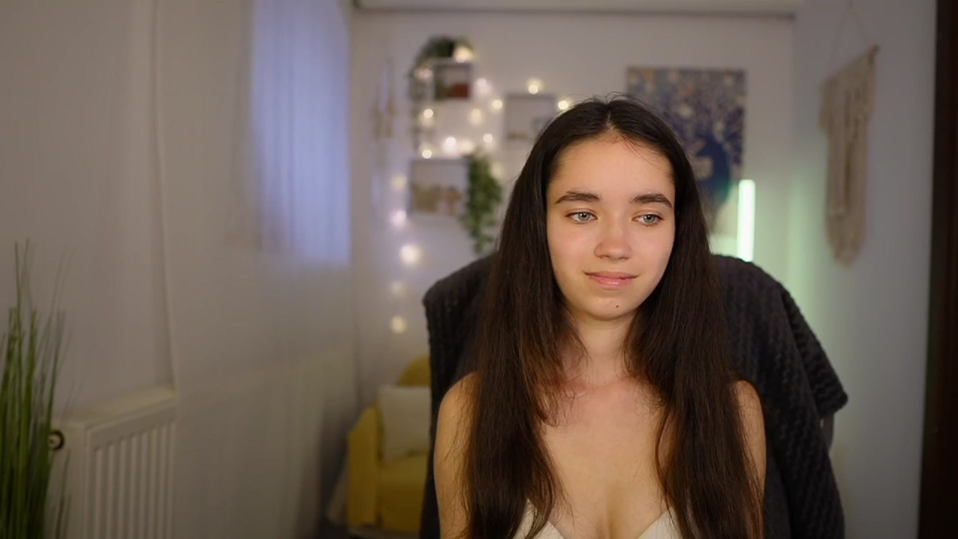Gallery image thumbnail from Gia_Paige18's myfreecams stream on, 05/21/2024, 14:45 image 13 of 20