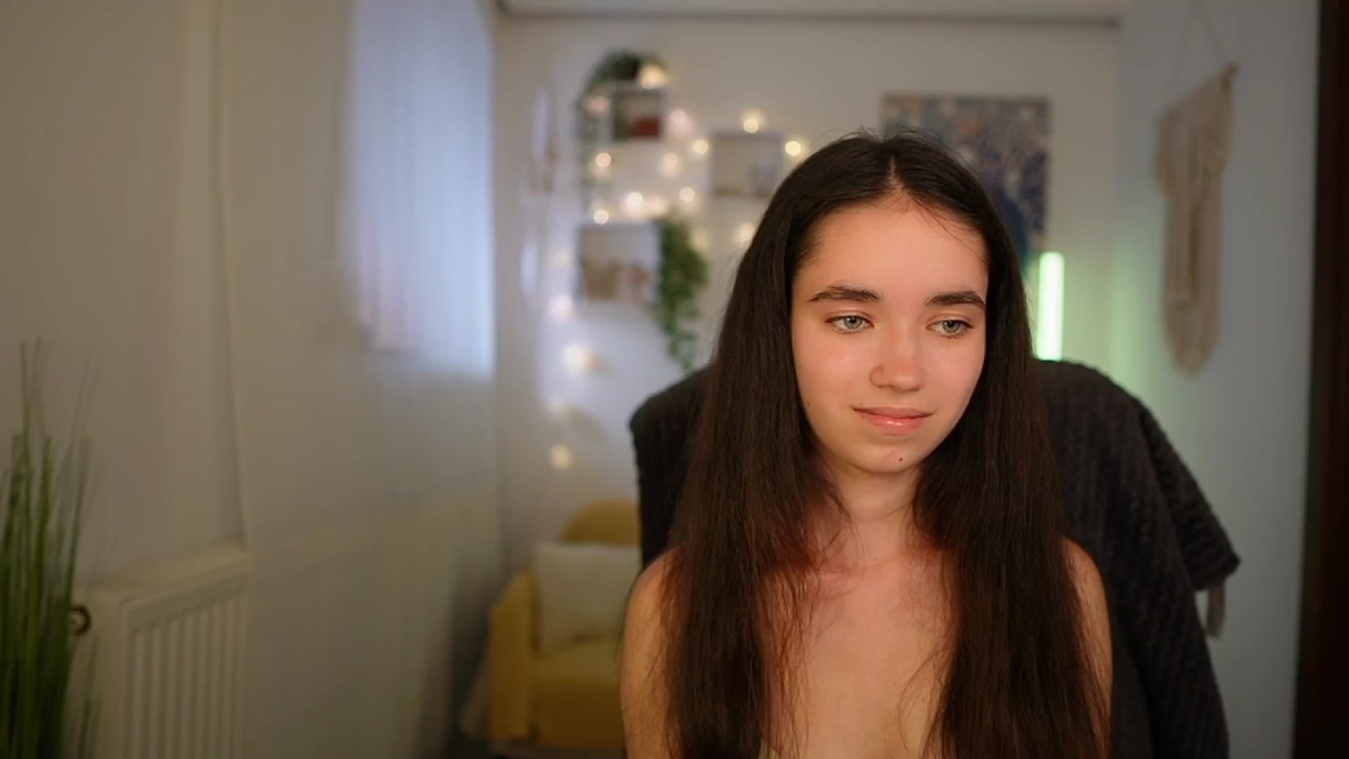 Gallery image thumbnail from Gia_Paige18's myfreecams stream on, 05/21/2024, 14:58 image 14 of 20