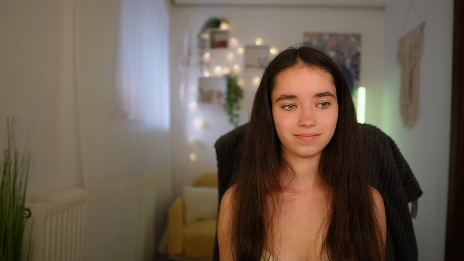 Gallery image thumbnail from Gia_Paige18's myfreecams stream on, 05/21/2024, 14:58 image 8 of 20